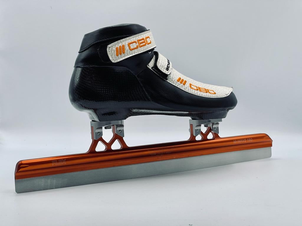 GENESIS Short Track Speed Skates (White) – Carpenter Boot  display picture 2